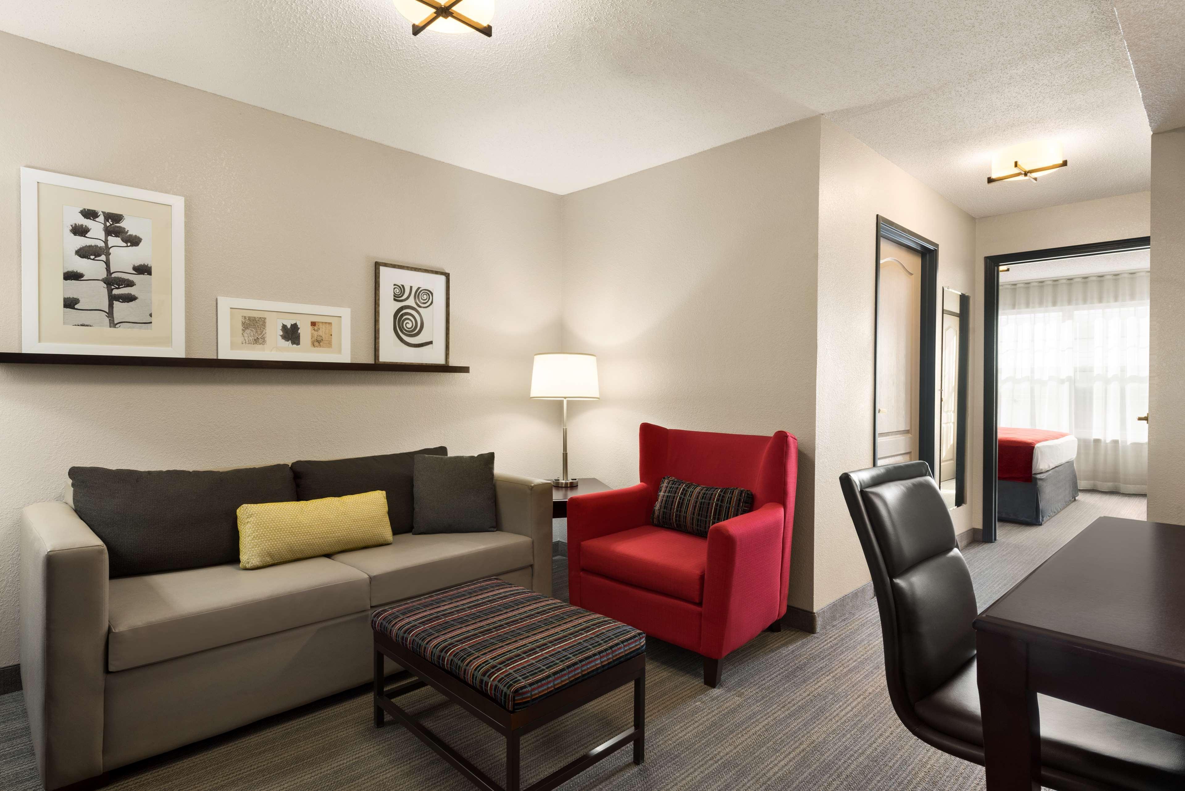 Country Inn & Suites By Radisson, Kansas City At Village West, Ks Bonner Springs Exteriér fotografie